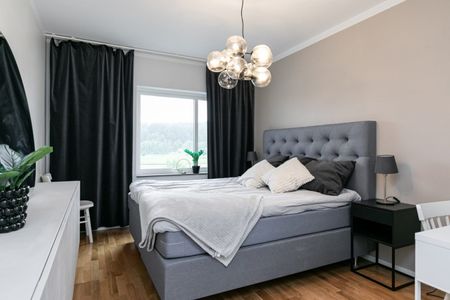 Karlsdalsallén, Örebro - Photo 2