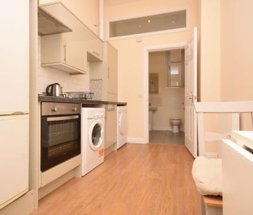 Studio to rent - Photo 4