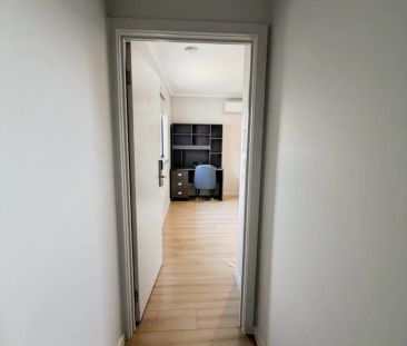 Room 9 (10A Carlson) - Photo 5