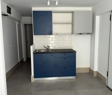 Διαμέρισμα για ενοικίαση - Νέα Σμύρνη, - Photo 1