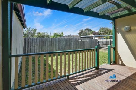 20 Lewis Street, FRANKSTON, VIC - Photo 4