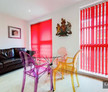 Warton Road, Stratford, London - Photo 1