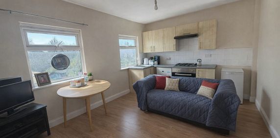 Hither Green Lane, London, SE13 6 - Photo 2