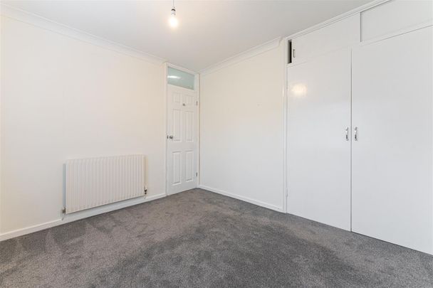 2 bed maisonette to rent in Woodshires Road, Solihull, B92 - Photo 1