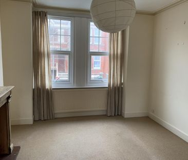 2 bedroom maisonette to rent - Photo 1