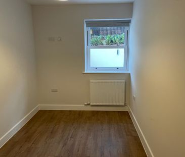 2 bedroom detached bungalow to rent - Photo 2