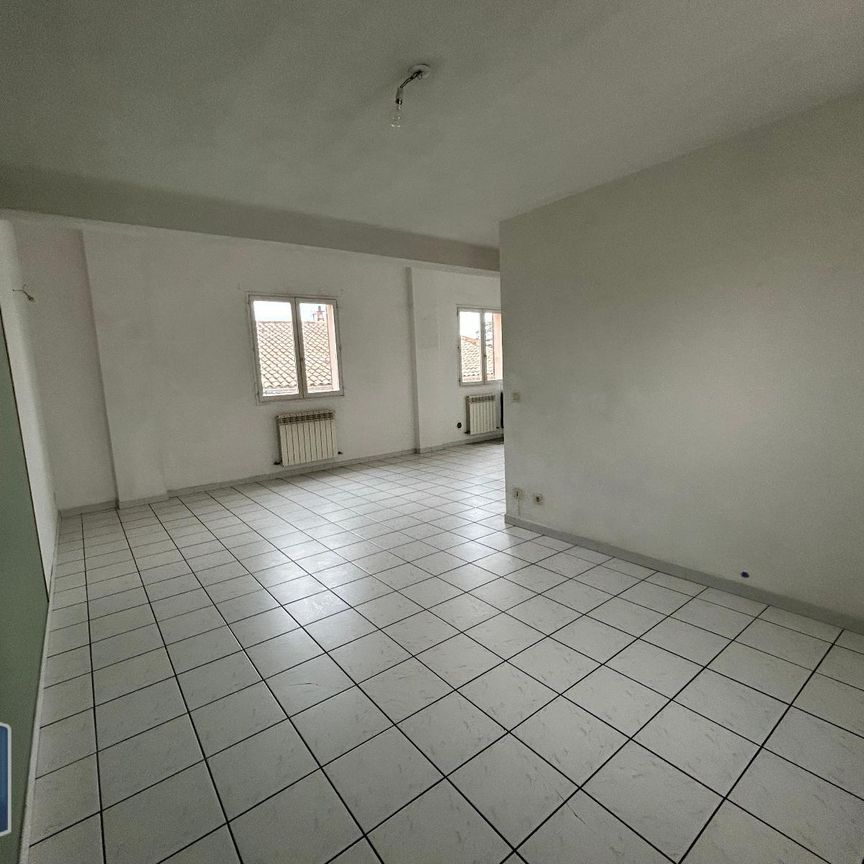 Location Appartement 3 pièces 66m² CARPENTRAS 84200 - Photo 1