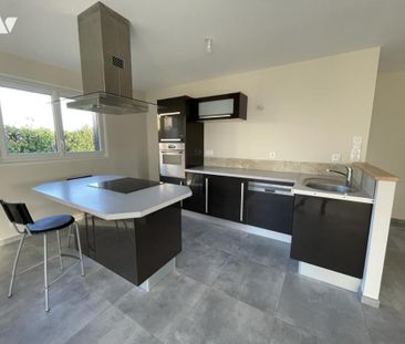 A LOUER- MAISON 4 CHAMBRES- LE GENEST-SAINT-ISLE- 10 MIN DE LAVAL - Photo 1