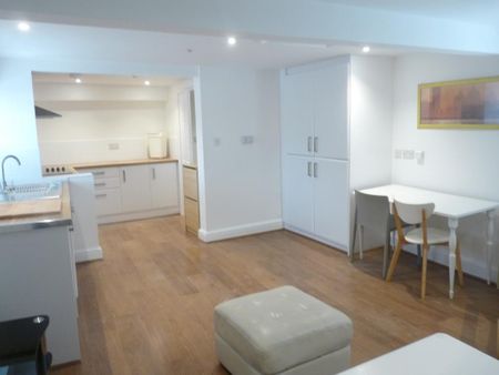 1 bedroom flat to rent - Photo 4