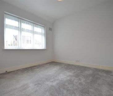 3 bedroom house - semi-detached - Photo 5