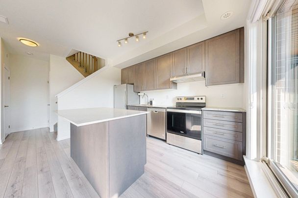 For Lease - 349 Wheat Boom Drive Unit# 335, Oakville, Ontario - Photo 1