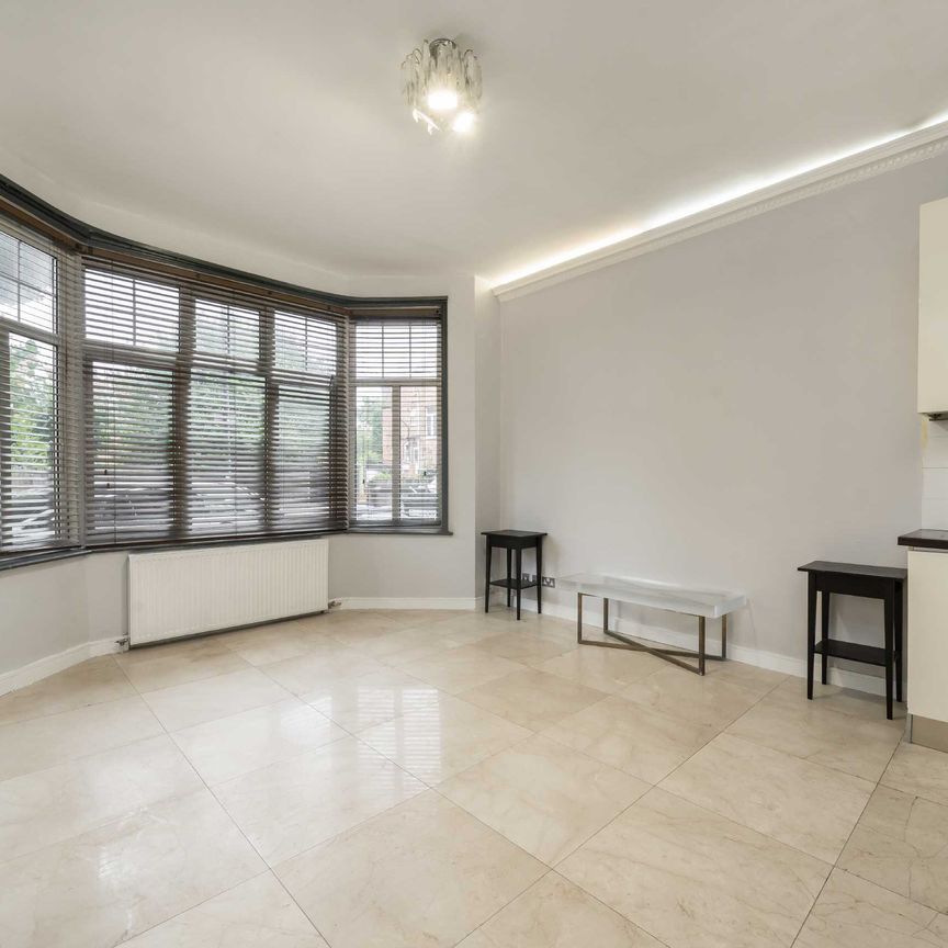 Staverton Road, Willesden Green, NW2, London - Photo 1