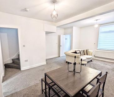 3 bedroom terraced house to rent - Photo 6