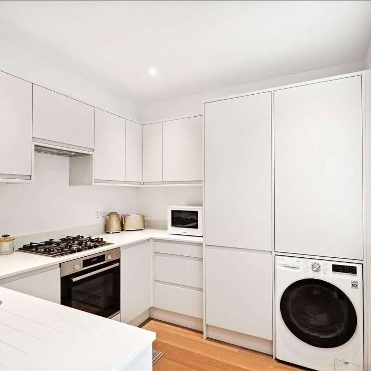 2 bedroom flat to rent - Photo 1