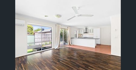 3 Bedroom Family Home in the heart of Point Cook - Photo 2