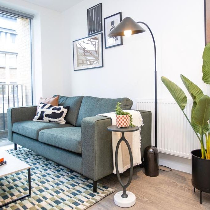 3 bedroom flat to rent - Photo 1