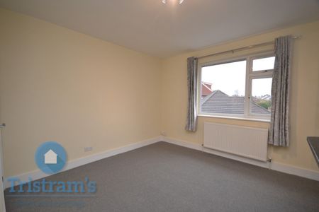 2 bed Flat for Rent - Photo 3