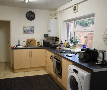 1 Bed Flat, Junction Road, RG1 - Photo 3
