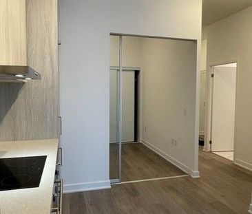 For Lease - 38 Honeycrisp Crescent Unit# 519, Vaughan, Ontario - Photo 6