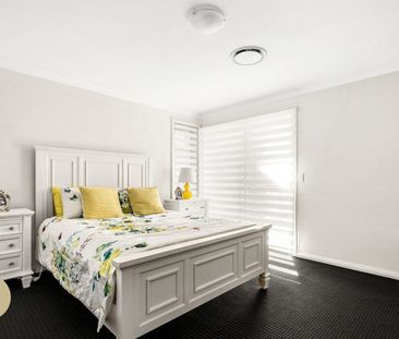 Stunning & Spacious Family Home - Photo 4