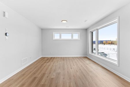 For Lease - 801 Glenroy Gilbert Drive Unit# 11, Barrhaven, Ontario - Photo 4