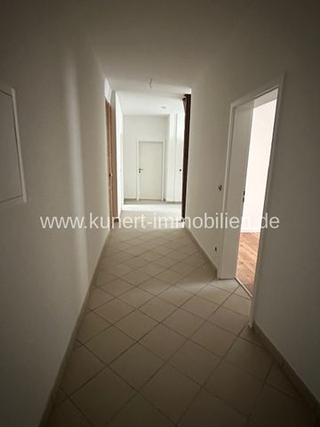 Attraktive sanierte 3-Zi-Whg. mit Fliesen, Parkett, Wanne + Dusche am Zoo im 2.O ... - Photo 4