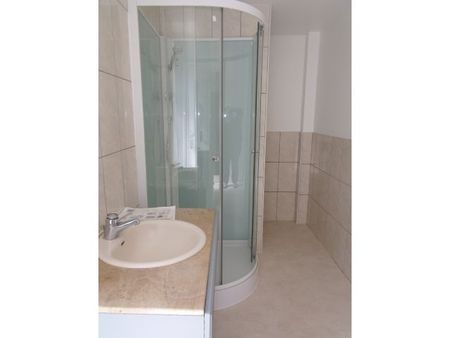 Location Maison 3 pièces 60m² LA FERTE MACE 61600 - Photo 4