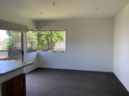 3 Bridgehead Cove, West Harbour, Auckland - Photo 3