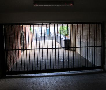 castle street - Photo 4