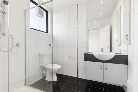 City Apartment Close To Eastern Beach - Photo 5