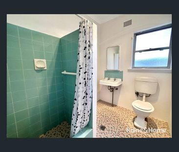 FLAT CLOSE TO TOWN IN NICE GARDEN SETTING - Available 17/4/26!!! - Photo 3