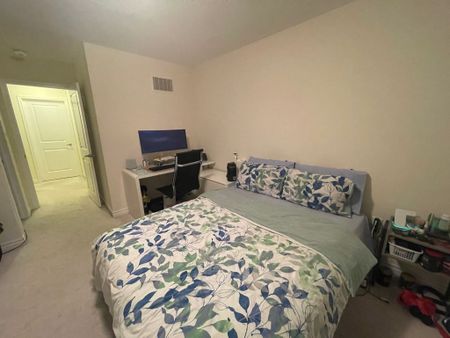 For Lease - 41 Baycliffe Crescent, Brampton, Ontario - Photo 4