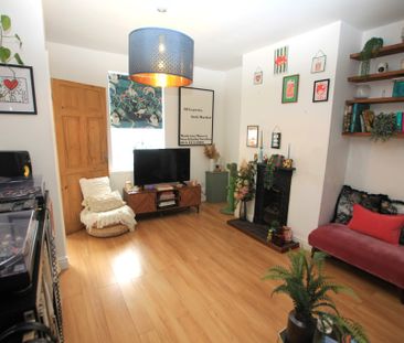 2 Bedroom End Terraced House, Chester - Photo 3