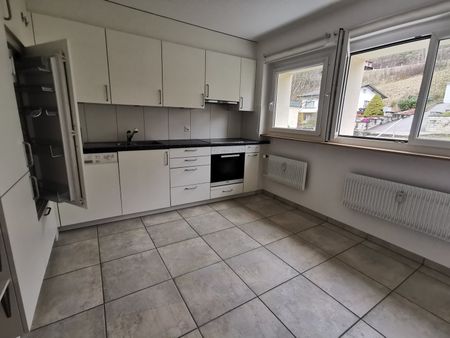 Charmante 3.5-Zimmer-Wohnung mit Bergblick in Sonceboz-Sombeval - Foto 4