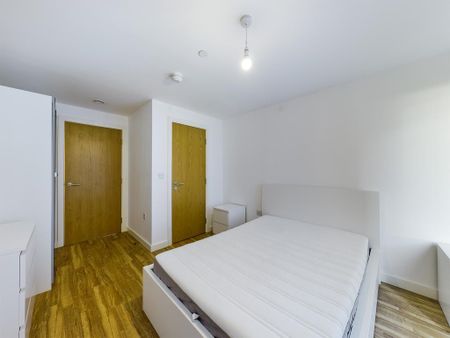 2 bedroom flat to rent - Photo 4