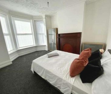 Alresford Road, Manchester, M6 - Photo 2