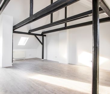 Schick saniertes Loft-Appartement mit Einbauküche in der östlichen ... - Foto 2