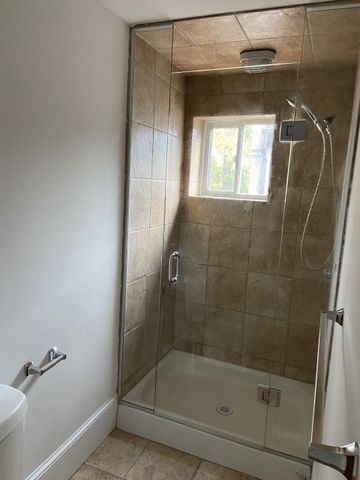 For Lease - 180 Market Street, Hamilton, Ontario - Photo 5