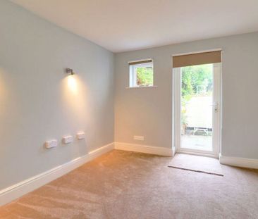 A 2 Bedroom Flat in Queens Road GL50 2LT - Photo 3