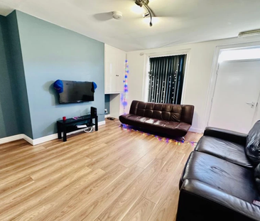 1 bedroom in a house share to rent - Photo 6