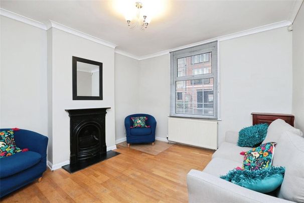 3 bedroom semi-detached house to rent - Photo 1