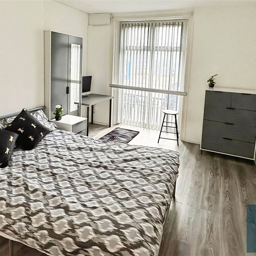 Manchester Road, Huddersfield, HD1 - Photo 1