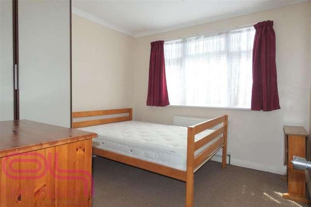 Penbury Road, Southall, UB2 - Photo 1