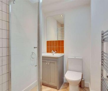 School Lane, Wargrave, Reading, Berkshire, RG10 - Photo 3