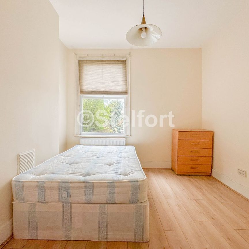Powerscroft Road, E5, London - Photo 1