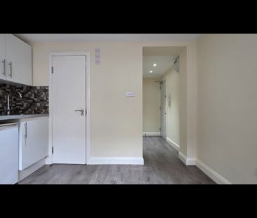 Studio Flat, Lea Bridge Road, E5 - Photo 1