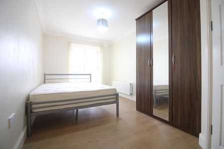 Hatton Road, Feltham - Photo 4