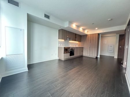 For Lease - 19 Bathurst Street Unit# 1815, Toronto, Ontario - Photo 2