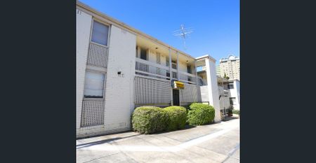 A SHORT STROLL TO CENTRAL FLEMINGTON - Photo 2