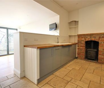 3 bedroom terraced house to rent - Photo 6